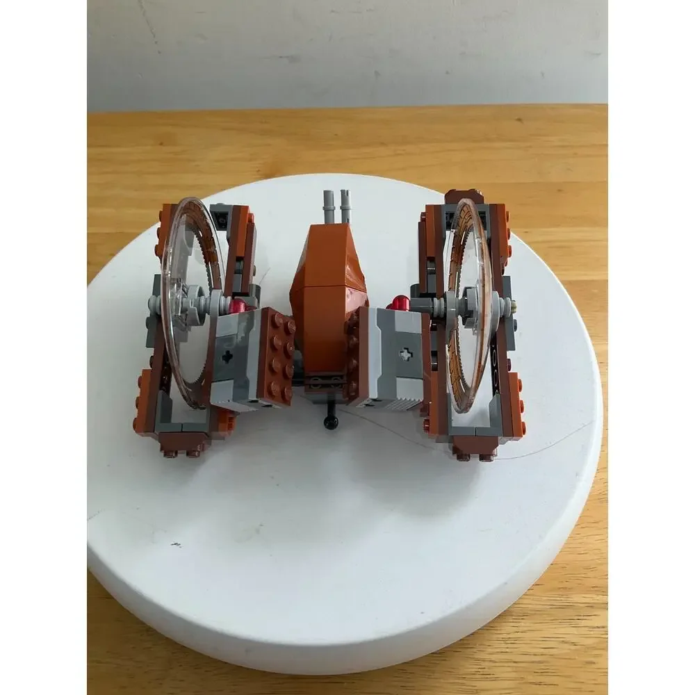 LEGO Star Wars Hailfire Droid 75085 Episode II Droid as is